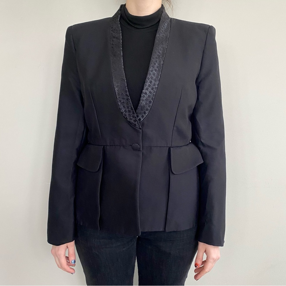 Authentic Vintage Alexander McQueen wool blazer. 🖤